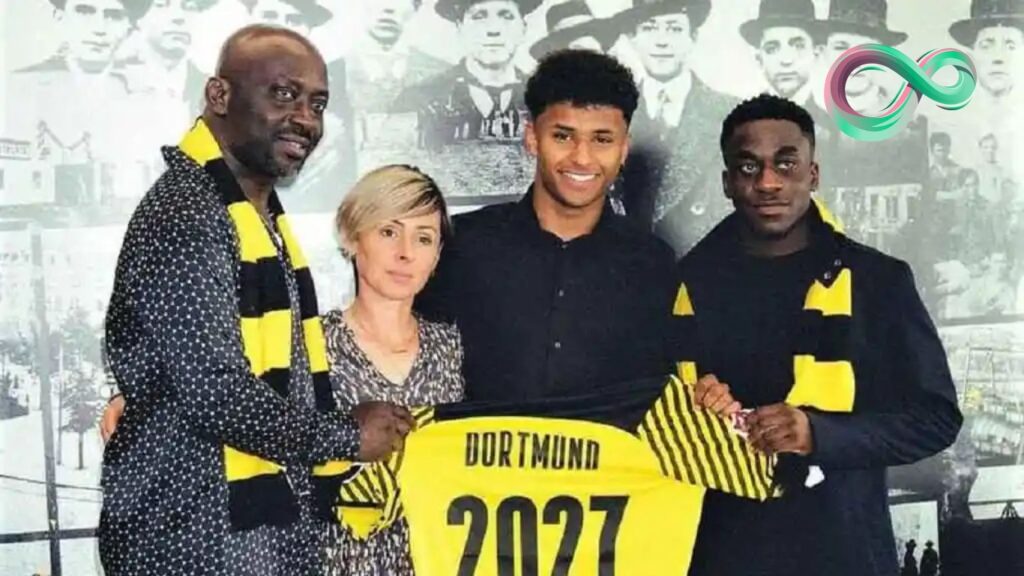 Karim Adeyemi Parents : Découvrez les Origines et la Carrière du Jeune Footballeur