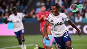 Vicki Becho: Origine, Parents, et Ascension dans le Football Féminin