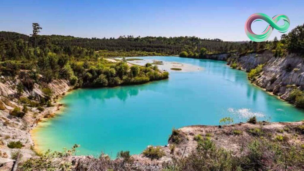 Lac Guizengeard : Balade Autour du Magnifique Lac Bleu en Charente